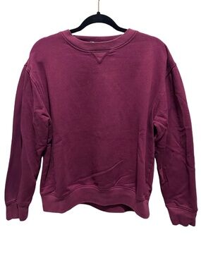 Plain maroon sweatshirt